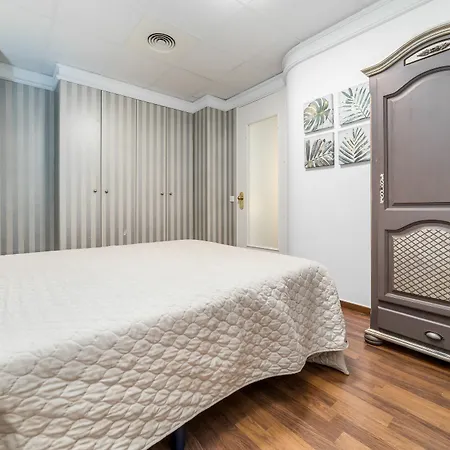 Travel Habitat San Vicente Валенсия